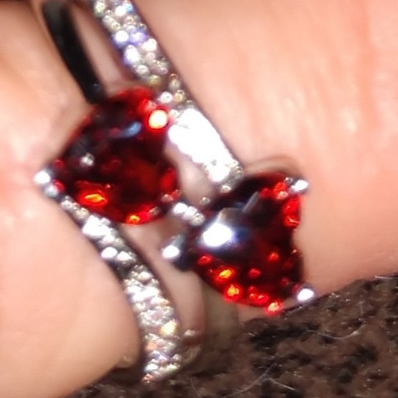 Woman's 2 Heart Ring 925 Sterling red garnet - Picture 7 of 9
